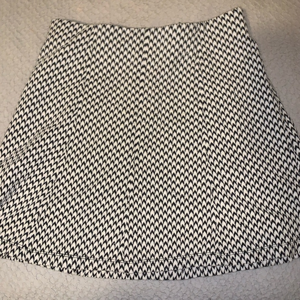 NWOT Patterned Loft skirt, xs